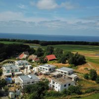 Luftbild von Golfvillen im Aufbau bei Ranzow